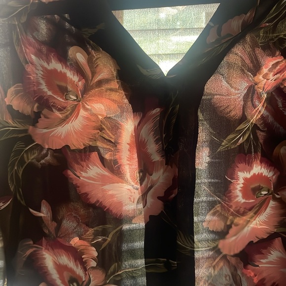 Vintage black & pink floral printed super sheer button down cropped blouse - Picture 3 of 5
